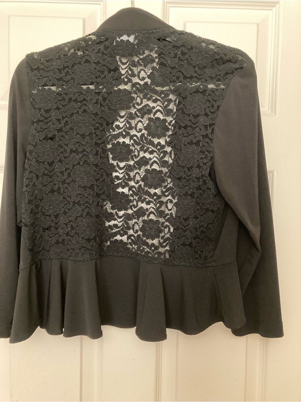 Connected apparel Black Lace-Back Ruffled Open Cardigan - Picture 3 of 3